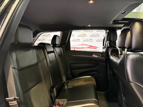 Used 2021 Jeep Grand Cherokee Laredo X AWD/4WD image 44