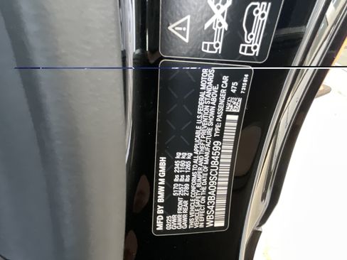 Used 2025 BMW M4 xDrive Competition AWD/4WD image 36