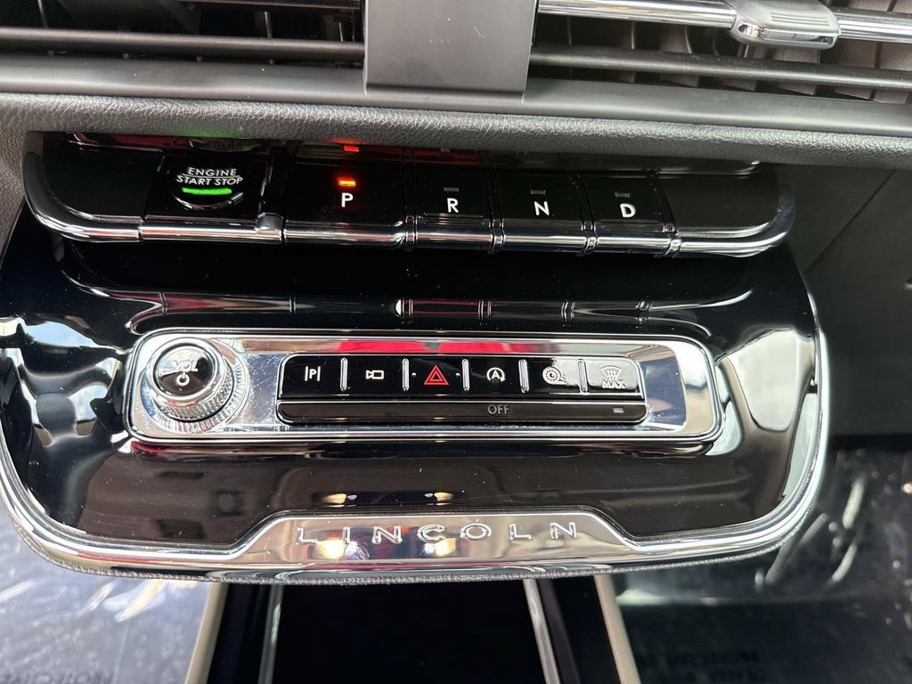 Used 2023 Lincoln Corsair FWD image 28