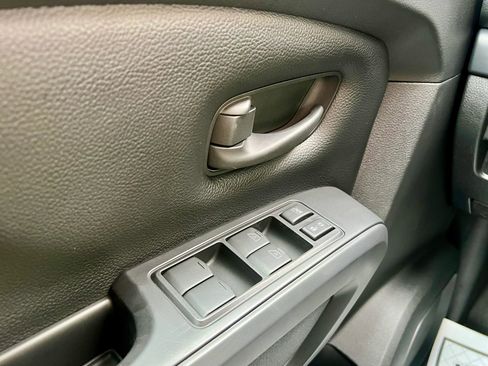 Used 2021 Nissan Titan S w/ S Utility Package image 25