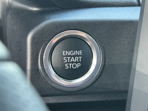Certified 2026 Toyota 4Runner SR5 AWD/4WD image 26