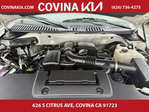 Used 2012 Ford Expedition Limited image 32