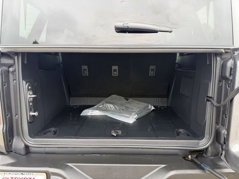 Used 2024 Ford Bronco Big Bend image 30