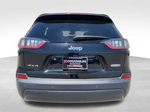 Used 2021 Jeep Cherokee Latitude Plus AWD/4WD image 4