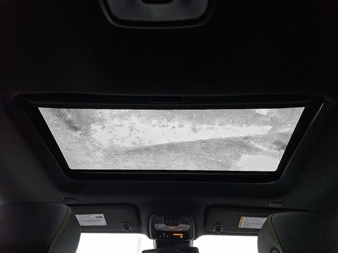 New 2026 Chevrolet Colorado ZR2 w/ Technology Package image 10