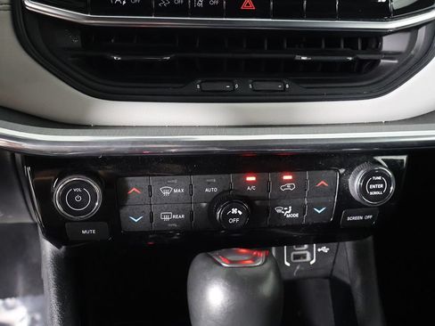 Used 2023 Jeep Compass Limited AWD/4WD image 42