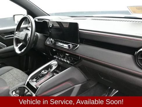 Used 2024 Chevrolet Colorado Z71 w/ Advanced Trailering Package AWD/4WD image 16