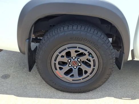 Used 2026 Nissan Frontier Pro-X w/ Pro-X Convenience Package RWD image 14
