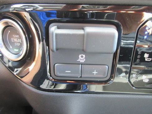 New 2026 GMC Sierra 2500 SLT w/ SLT Premium Package image 21