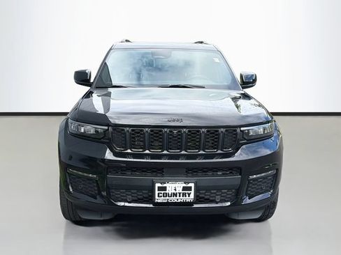Used 2025 Jeep Grand Cherokee L Limited w/ Luxury Tech Group II AWD/4WD image 2