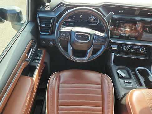 Used 2024 GMC Sierra 2500 Denali Ultimate image 15