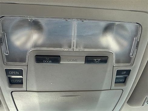 Used 2016 Toyota Avalon XLE Premium image 25