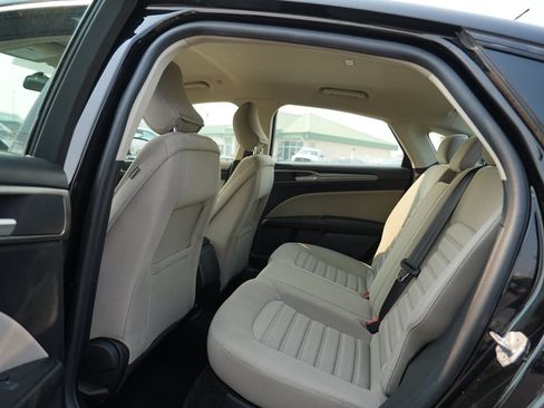 Used 2018 Ford Fusion S FWD image 18
