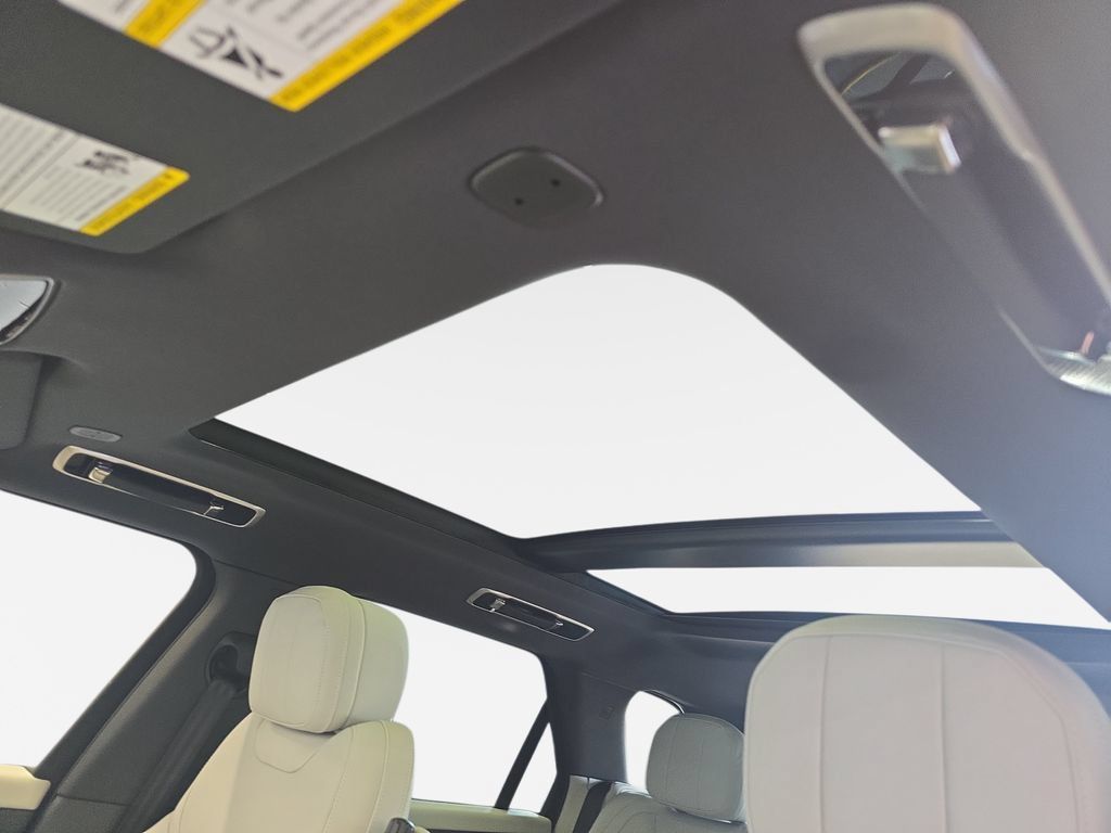 New 2026 Land Rover Range Rover Sport SE AWD/4WD image 20