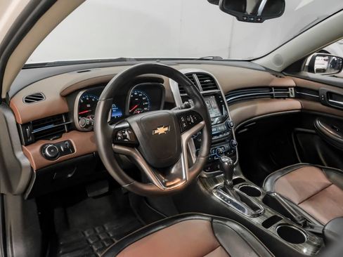 Used 2014 Chevrolet Malibu LTZ FWD image 3