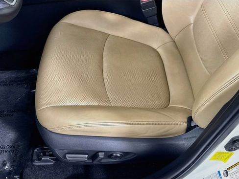 Certified 2019 Toyota RAV4 Limited w/ Cold Weather Package AWD/4WD image 21