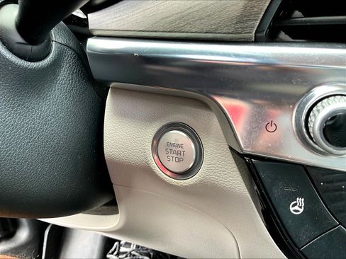 Used 2022 Kia Telluride EX w/ EX Premium Package AWD/4WD image 40