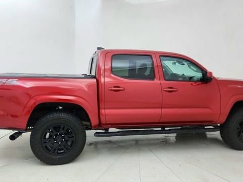 Used 2020 Toyota Tacoma SR image 6