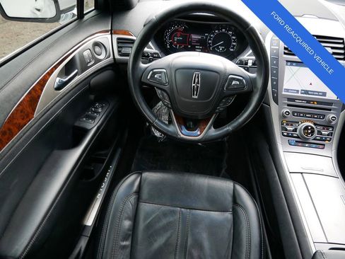 Used 2020 Lincoln MKZ Reserve w/ Monochromatic Package image 11