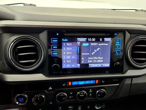 Used 2018 Toyota Tacoma TRD Pro AWD/4WD image 17