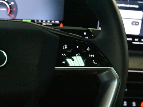 New 2026 Audi Q3 quattro 2.0T image 8