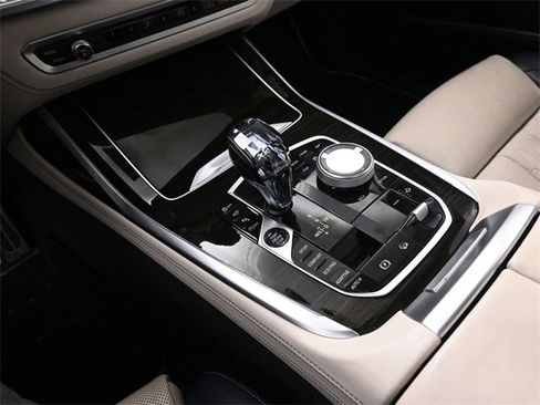 Used 2019 BMW X7 xDrive50i w/ M Sport Package image 48