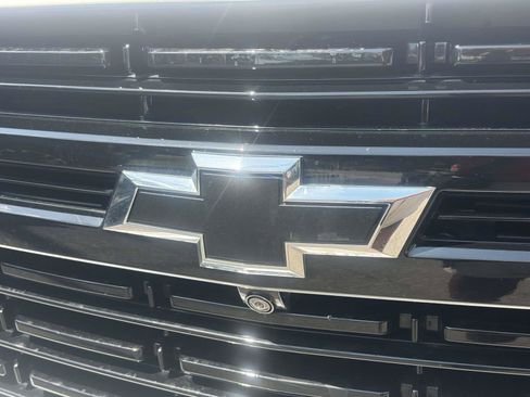 Used 2023 Chevrolet Tahoe RST w/ Luxury Package AWD/4WD image 29