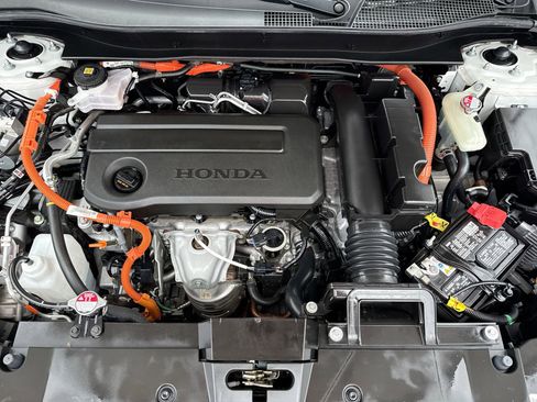 Used 2025 Honda CR-V Sport-L image 18