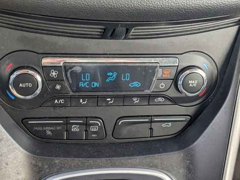 Used 2016 Ford C-MAX SE w/ Equipment Group 201A FWD image 20