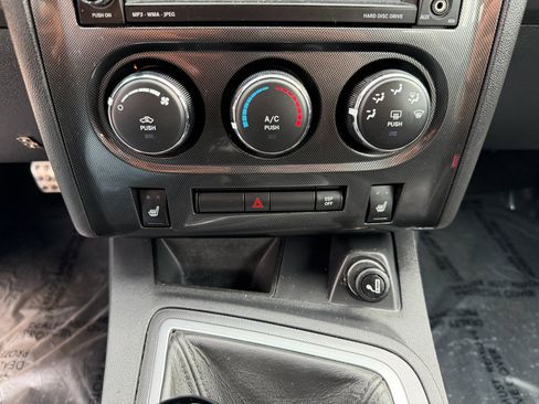 Used 2010 Dodge Challenger R/T image 13