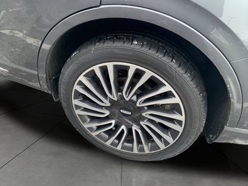 Used 2022 Lincoln Corsair Reserve w/ Equipment Group 201A image 10