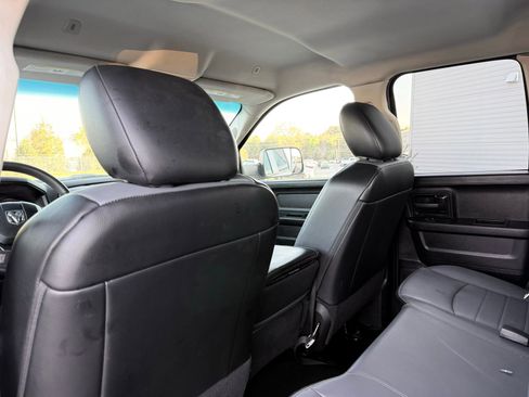 Used 2021 RAM 1500 Tradesman w/ Chrome Appearance Group image 24