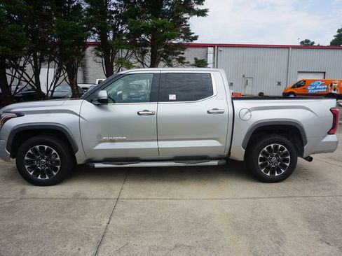 Used 2023 Toyota Tundra Limited AWD/4WD image 21