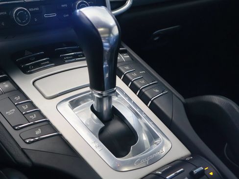 Used 2013 Porsche Cayenne GTS AWD/4WD image 36