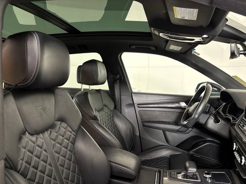 Used 2020 Audi SQ5 Prestige w/ Prestige Package AWD/4WD image 22