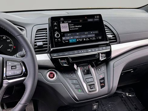 Used 2026 Honda Odyssey Sport-L image 9