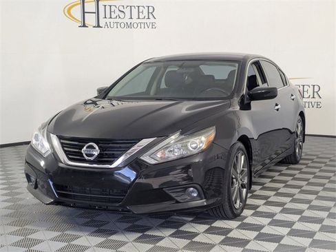 Used 2018 Nissan Altima 2.5 SR w/ SR Special Edition image 4