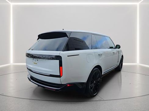 Certified 2025 Land Rover Range Rover Long Wheelbase SE image 5