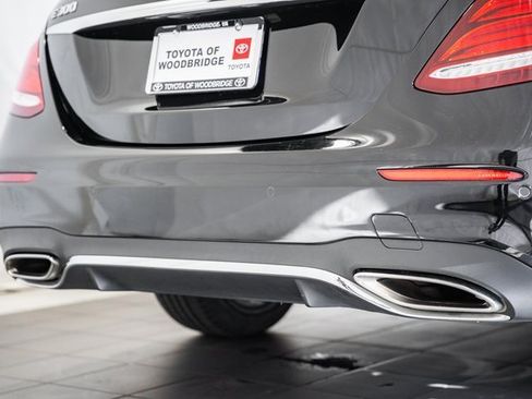 Used 2018 Mercedes-Benz E 300 4MATIC image 8