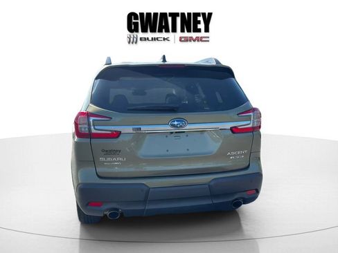 Used 2023 Subaru Ascent Limited w/ Technology Package AWD/4WD image 4