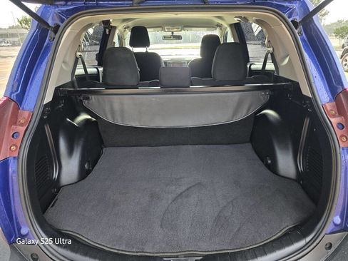 Used 2015 Toyota RAV4 LE FWD image 14