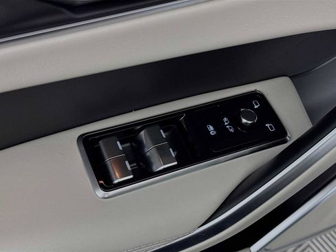 New 2026 Jaguar F-PACE R-Dynamic S image 18