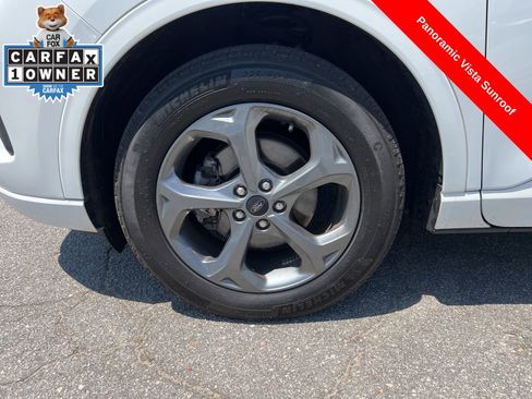 Used 2024 Ford Escape ST-Line w/ Tech Pack #1 AWD/4WD image 9