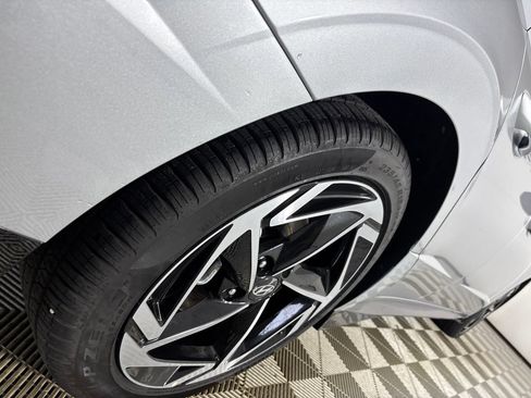 Used 2026 Hyundai Sonata SEL FWD image 32