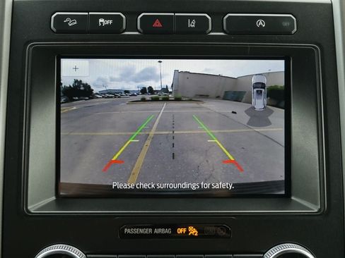 Used 2021 Ford Expedition XLT AWD/4WD image 9