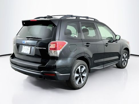 Used 2018 Subaru Forester 2.5i Premium AWD/4WD image 9