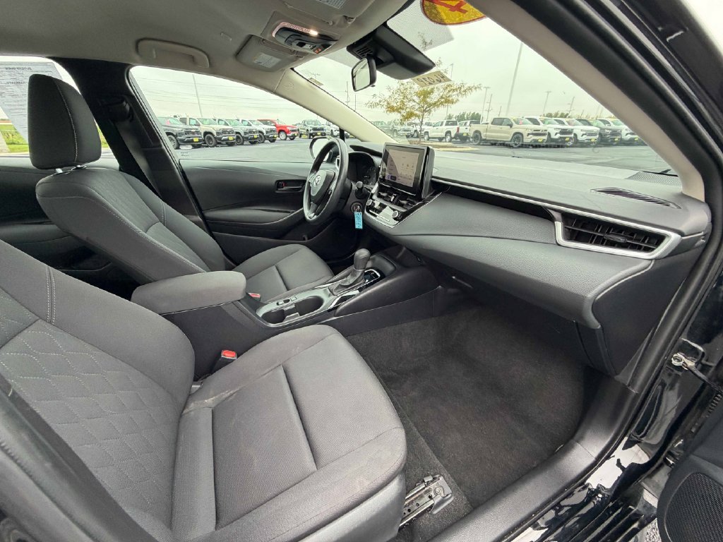 Used 2024 Toyota Corolla LE FWD image 24