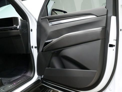 Used 2026 Cadillac Escalade V image 41