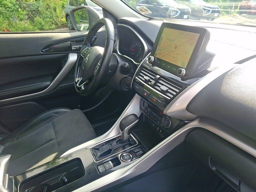 Used 2024 Mitsubishi Eclipse Cross SE AWD/4WD image 12