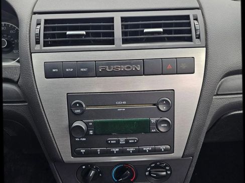 Used 2007 Ford Fusion SE image 25